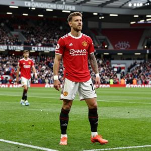 Man United chưa ngừng mua sắm: Cuộc đua nước rút cho tiền vệ thứ ba và những toan tính chuyển nhượng của Carrick
